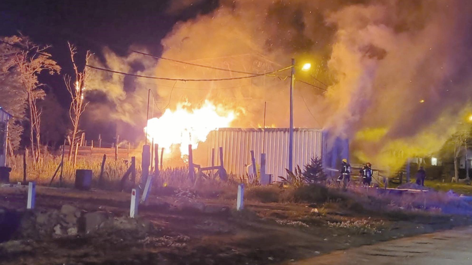 La tragedia de la vivienda en el barrio Andorra conmociona a Ushuaia.