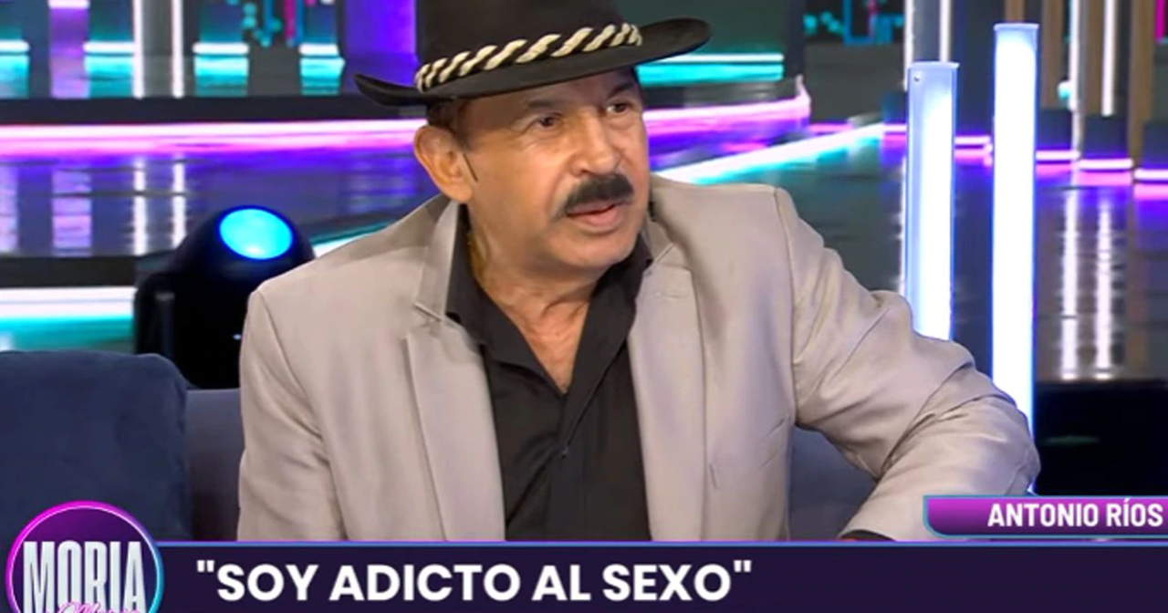 Antonio Ríos le contó a Moría Casan que es adicto al sexo.