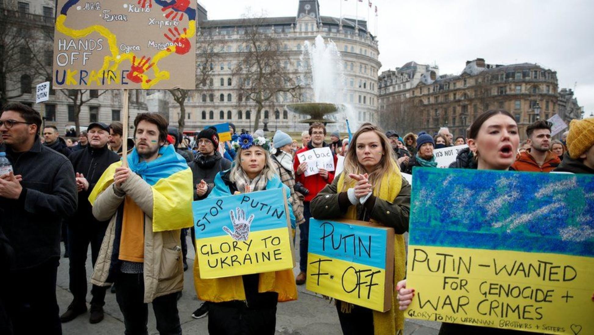 Por ejemplo, en Londres se dejaron ver letreros con frases como 