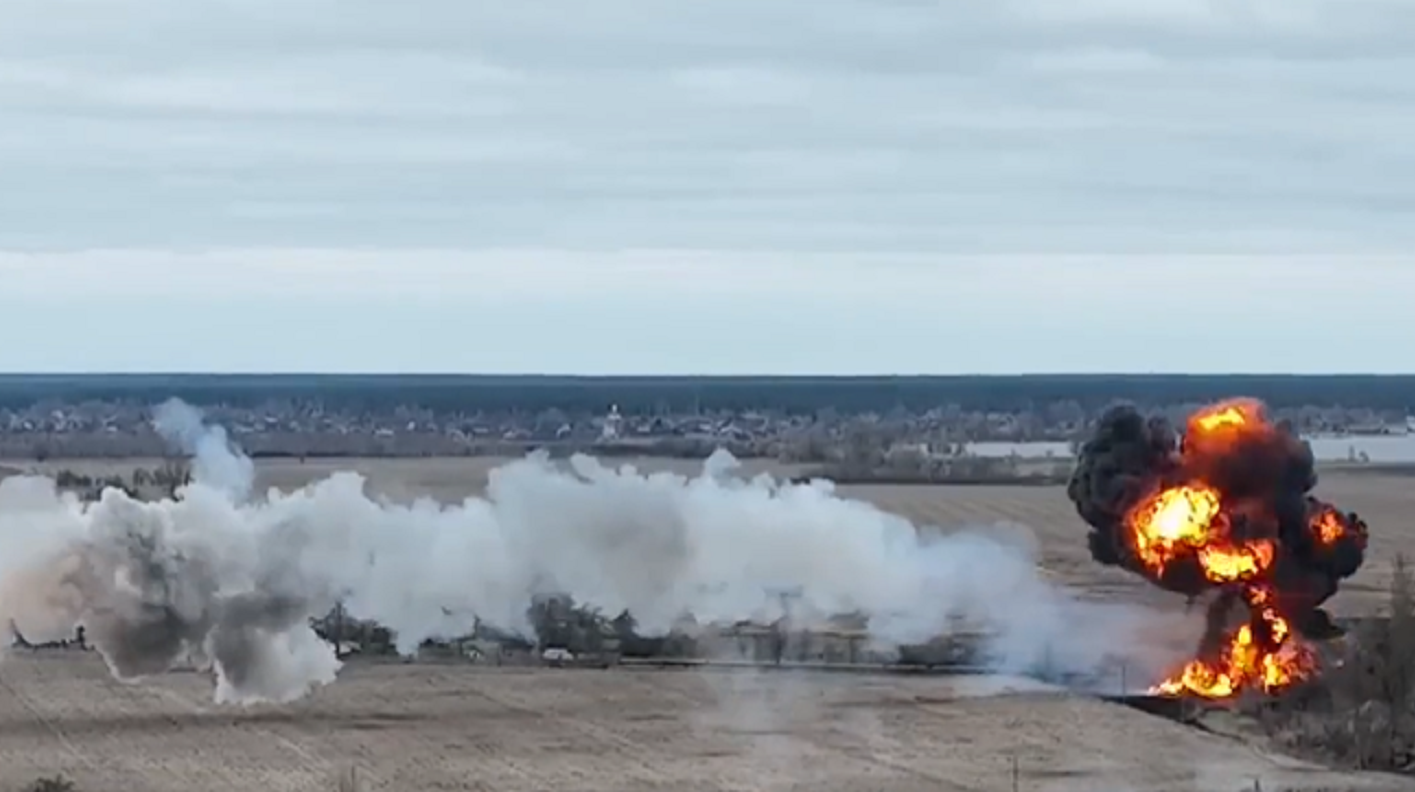 El Ministerio de Defensa de Ucrania publicó un video en su cuenta de Twitter donde se ve cómo un misil nacional derriba un helicóptero ruso.