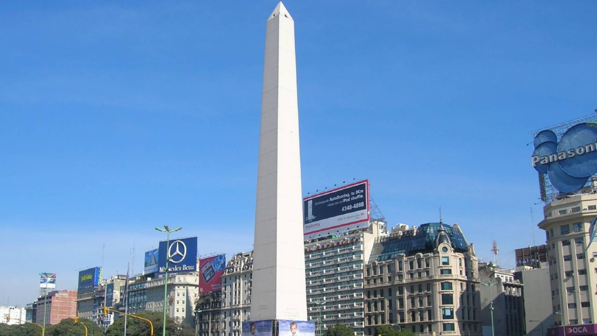 Guerra Rusia-Ucrania: marcha en Argentina desde Plaza de Mayo al Obelisco.