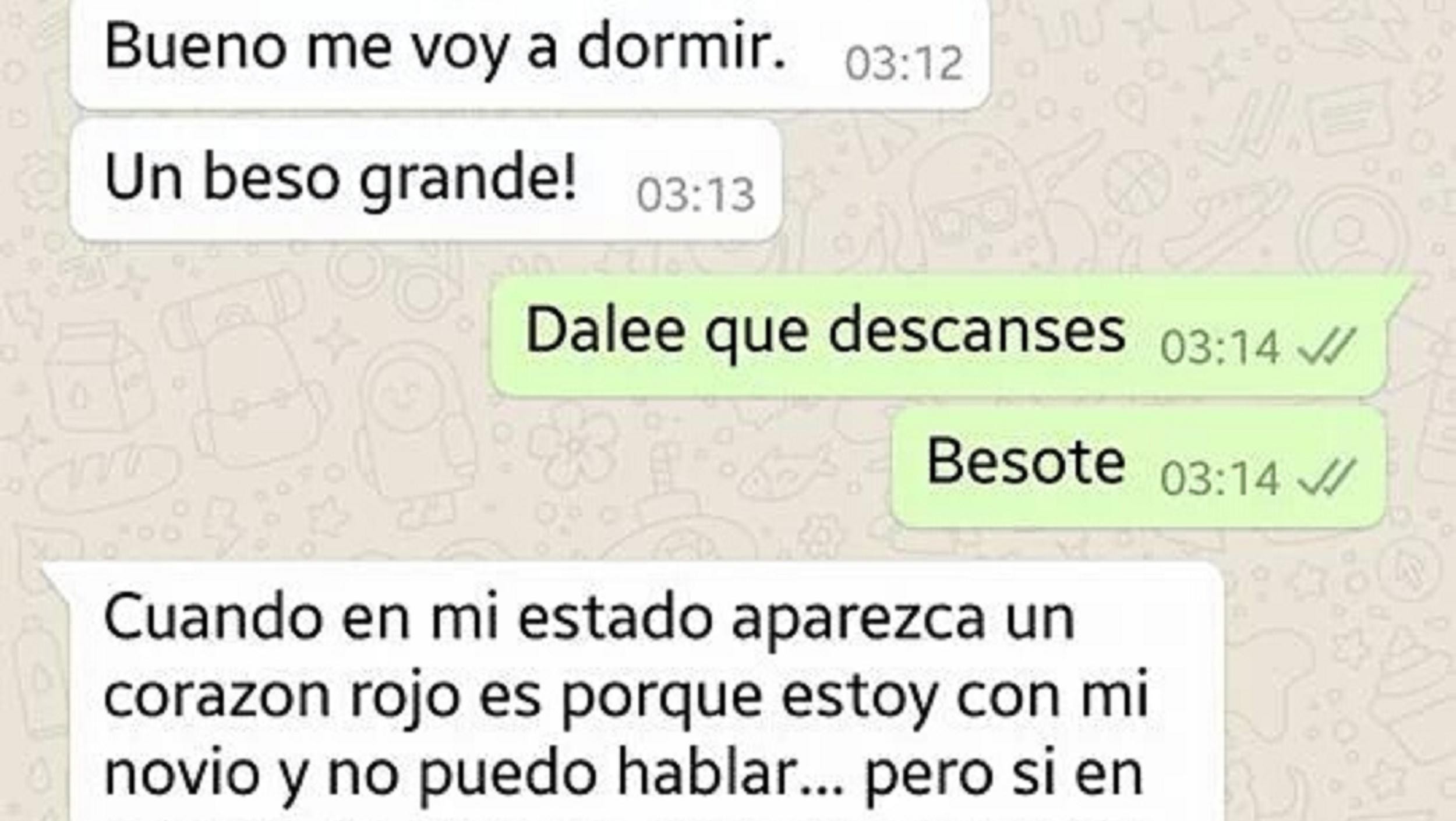 La retorcida estrategia que utiliza una joven para avisarle a su “amante” que puede hablarle por WhatsApp sin que el novio se entere.