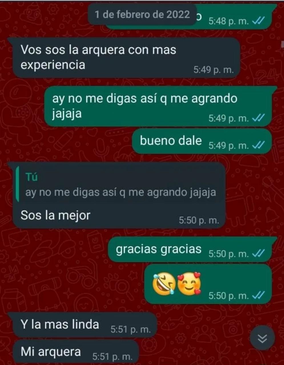 Los chats del entrenador con la jugadora de 13 años.