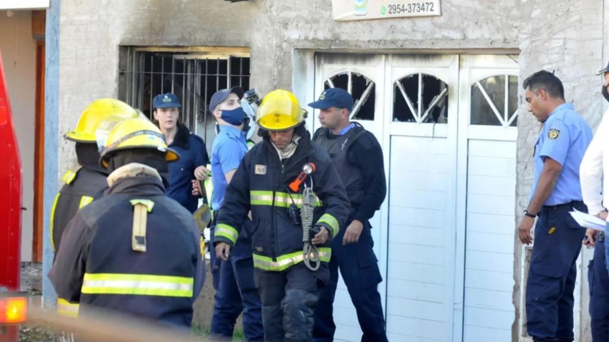 El femicidio ocurrió en una casa en el barrio Villa Elisa de la localidad pampeana de Santa Rosa (Gentileza La Arena).