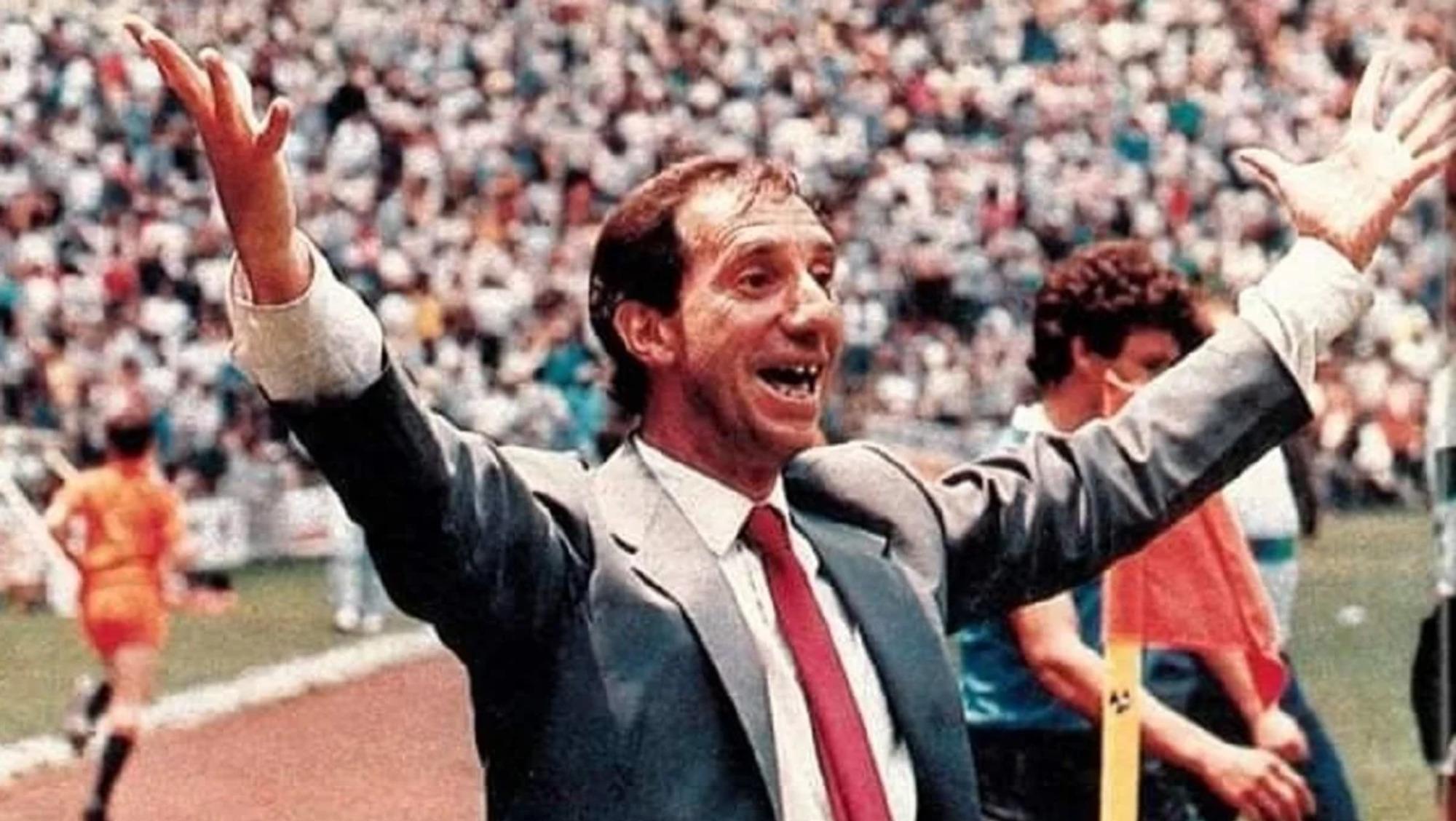 Carlos Bilardo, el último DT que sacó campeón a Argentina, de la mano de Diego Maradona.