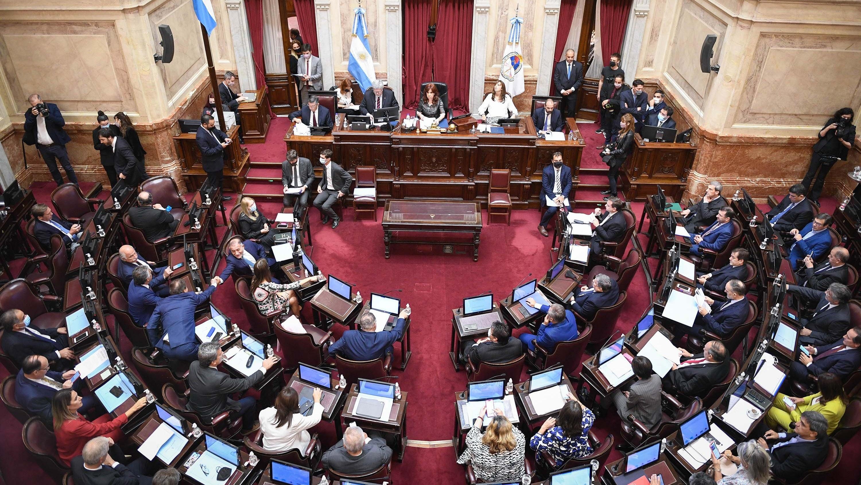 Otra jornada de sesiones en la Cámara alta (Télam).