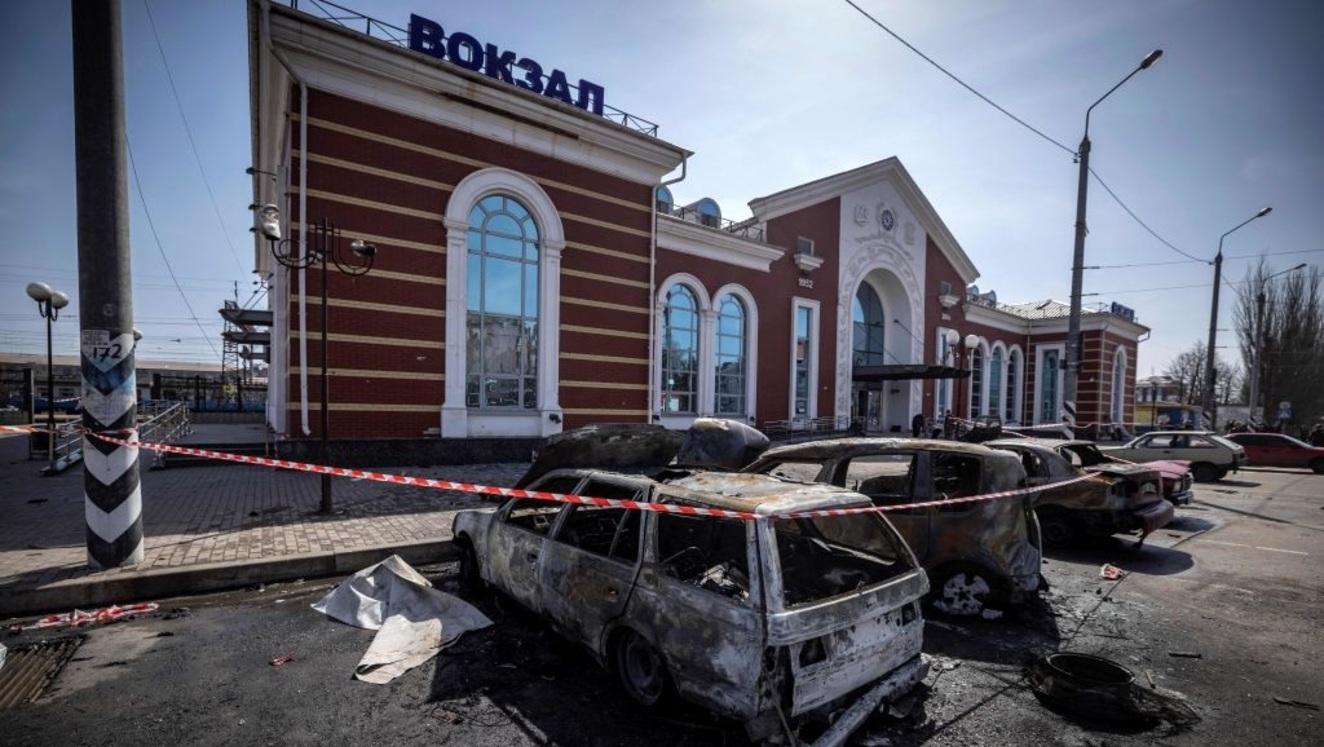 La estación de Kramatorsk recibió un duro ataque (Télam).