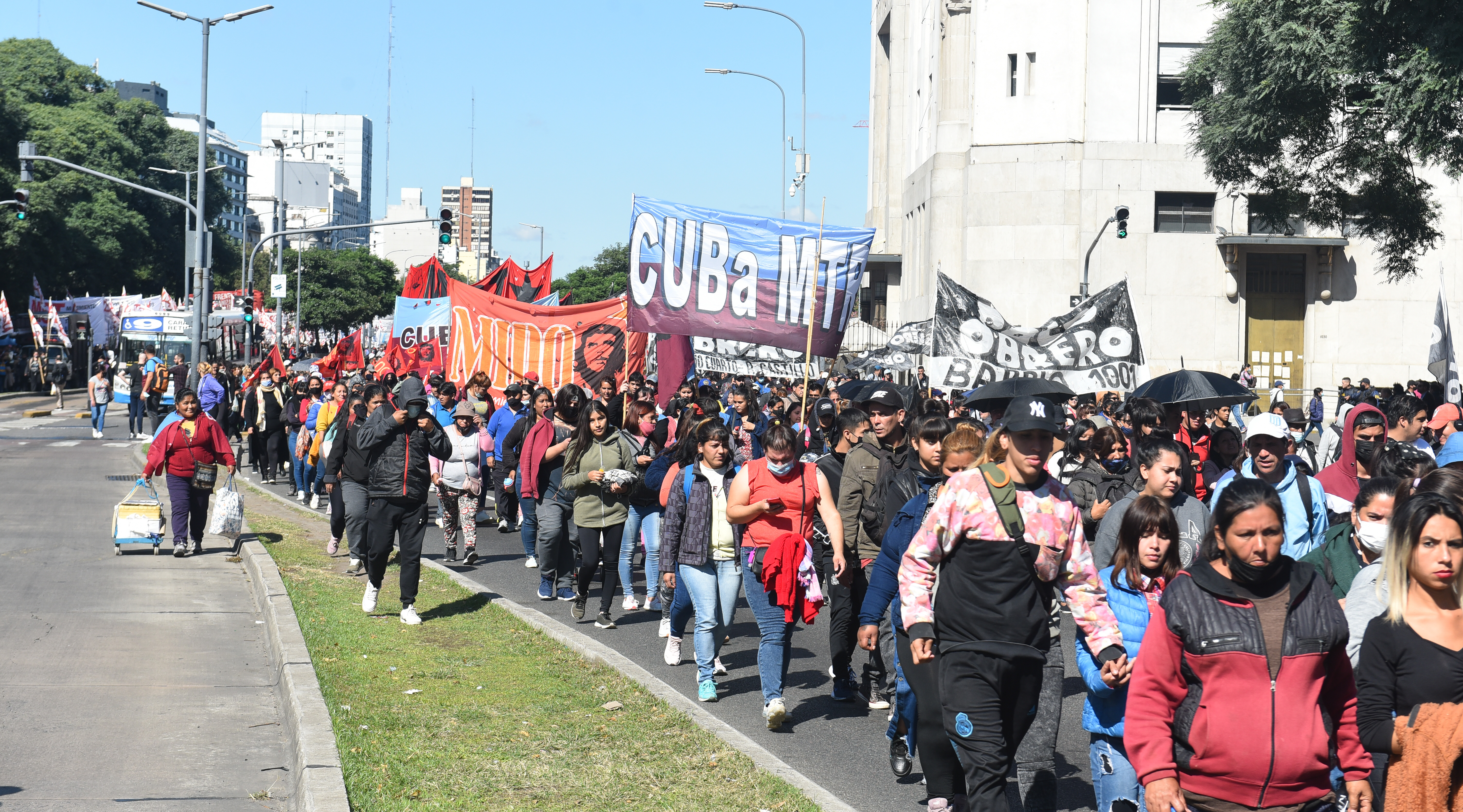 LA SEDE DE DESARROLLO SOCIAL FUE UNO DE LOS PUNTOS DE ENCUENTRO DE LOS MANIFESTANTES.