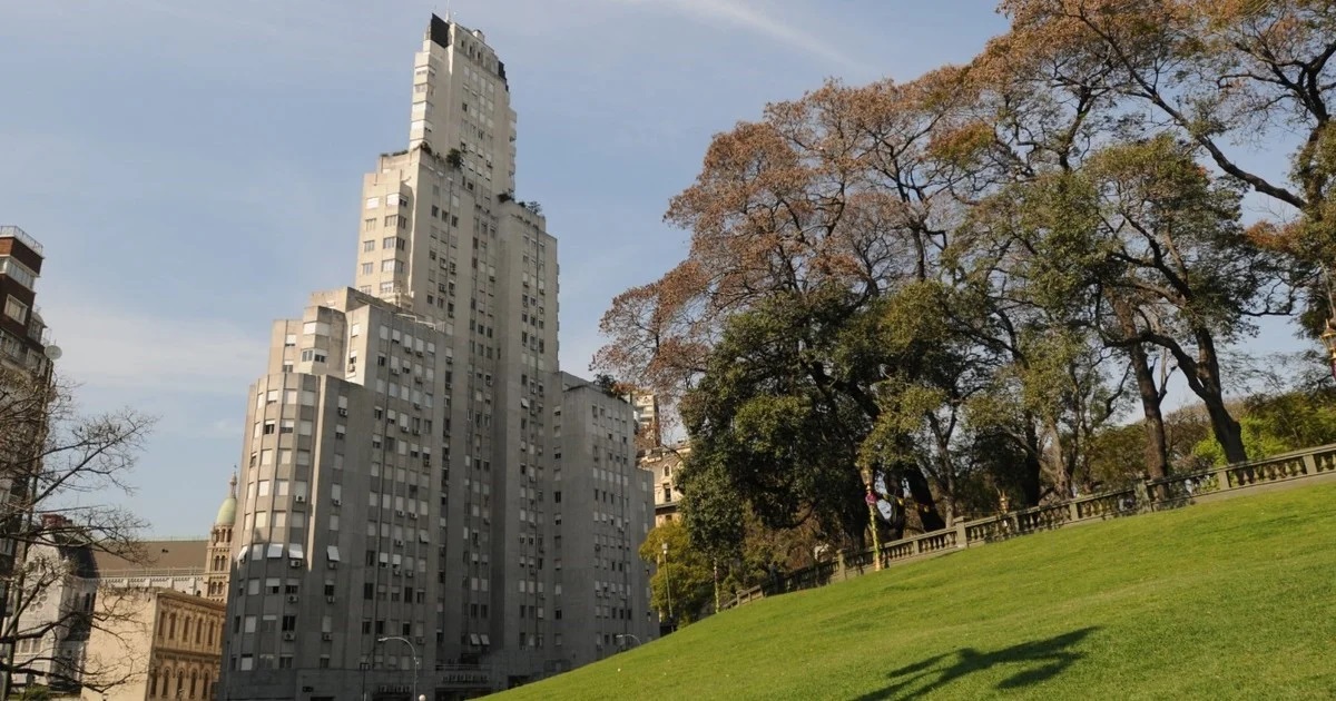 Edificio Kavanagh   <a href='https://www.cronica.com.ar/tags/Retiro'>Retiro</a>.