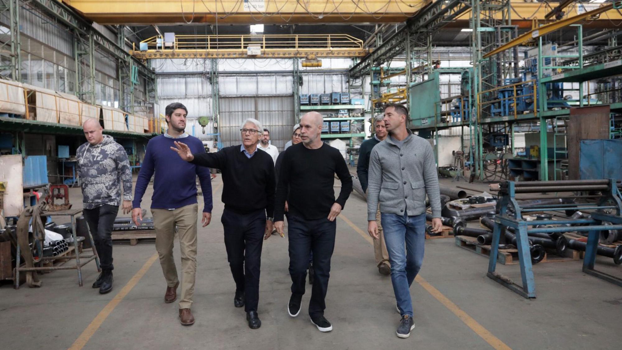 Rodríguez Larreta en su recorrida por la planta de Tycsa.