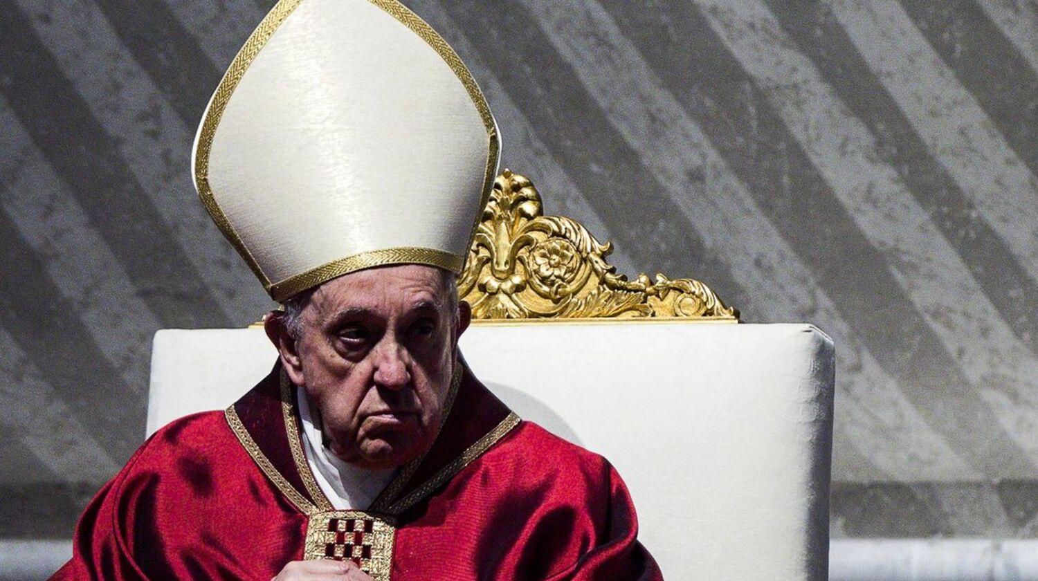 Por la noche romana, el Papa Francisco presidirá el Vía Crucis en el Coliseo.