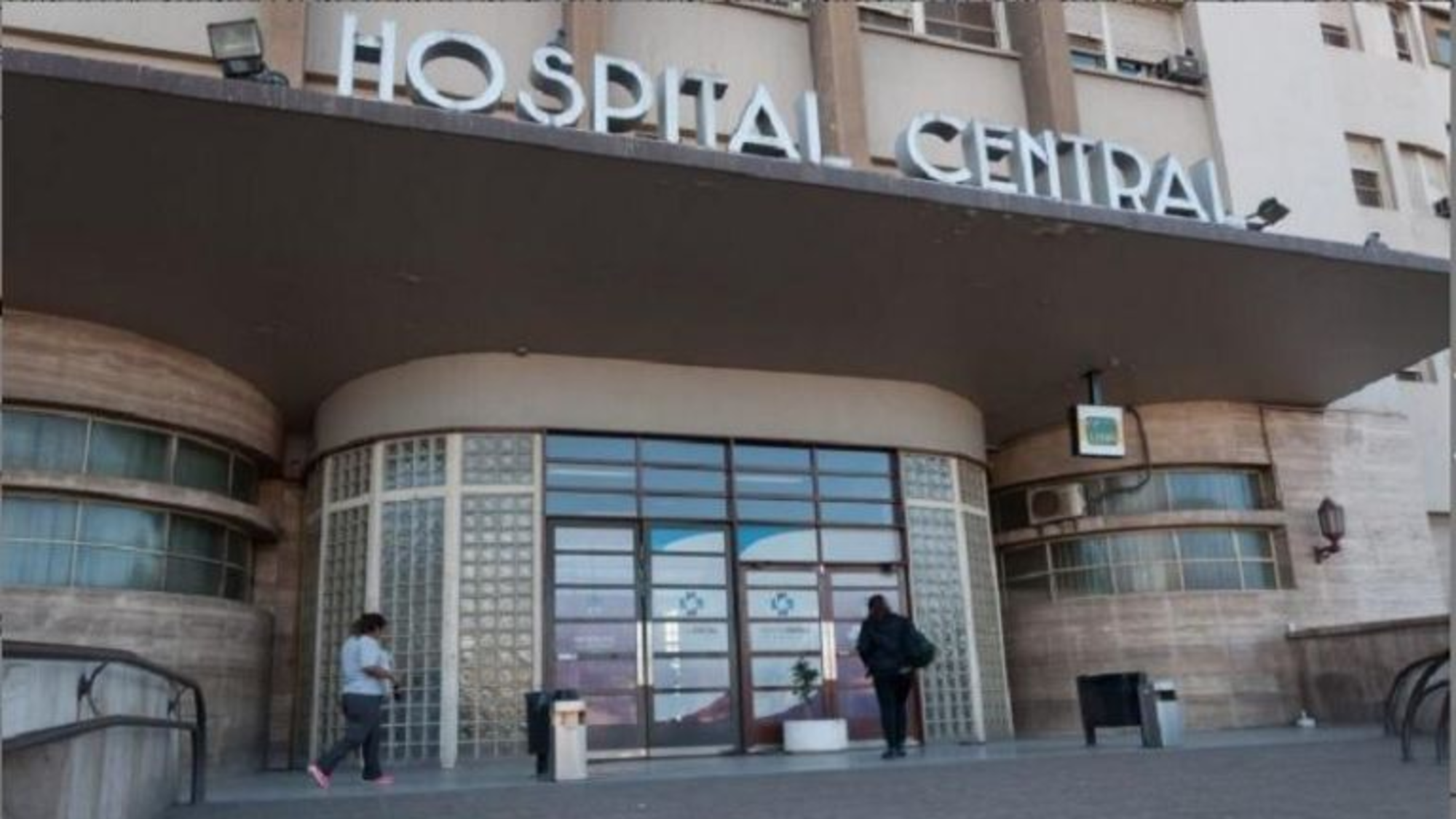 El herido de arma blanca quedó internado en el Hospital Central de Mendoza