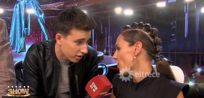 Salwe entrevistando a Pampita para 'Este es el Show'.