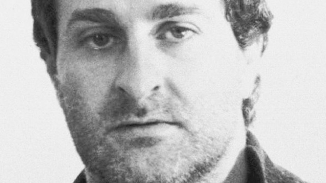 Por medio de material de archivo y testimonios exclusivos, el documental dirigido por Alejandro Hartman, expone las circunstancias que rodearon el asesinato del fotoperiodista en enero de 1997.