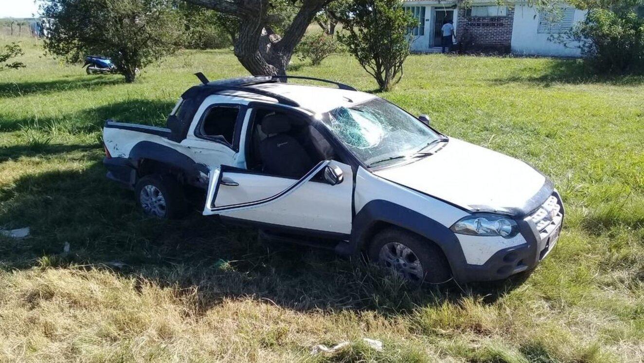 Las cinco víctimas iba en esta Fiat Strada (Mirador provincial).