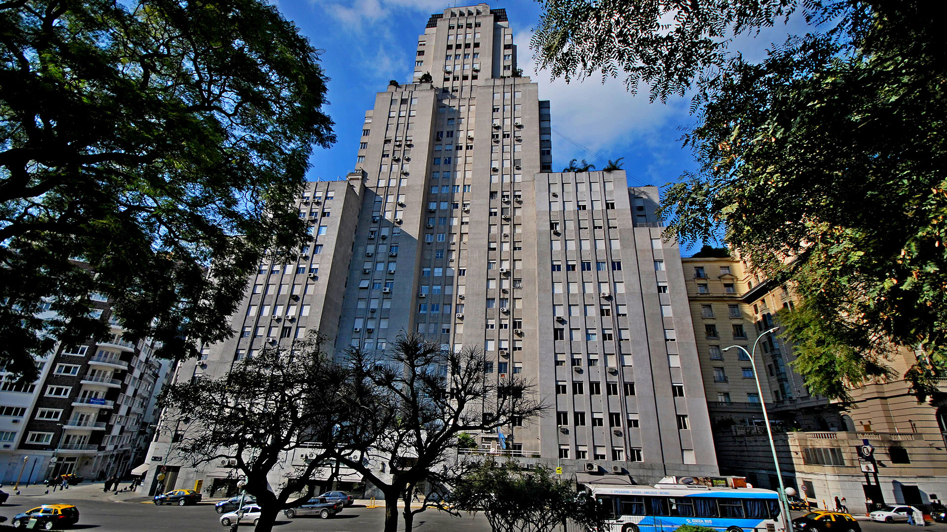 El histórico edificio está ubicado en el barrio de Retiro.