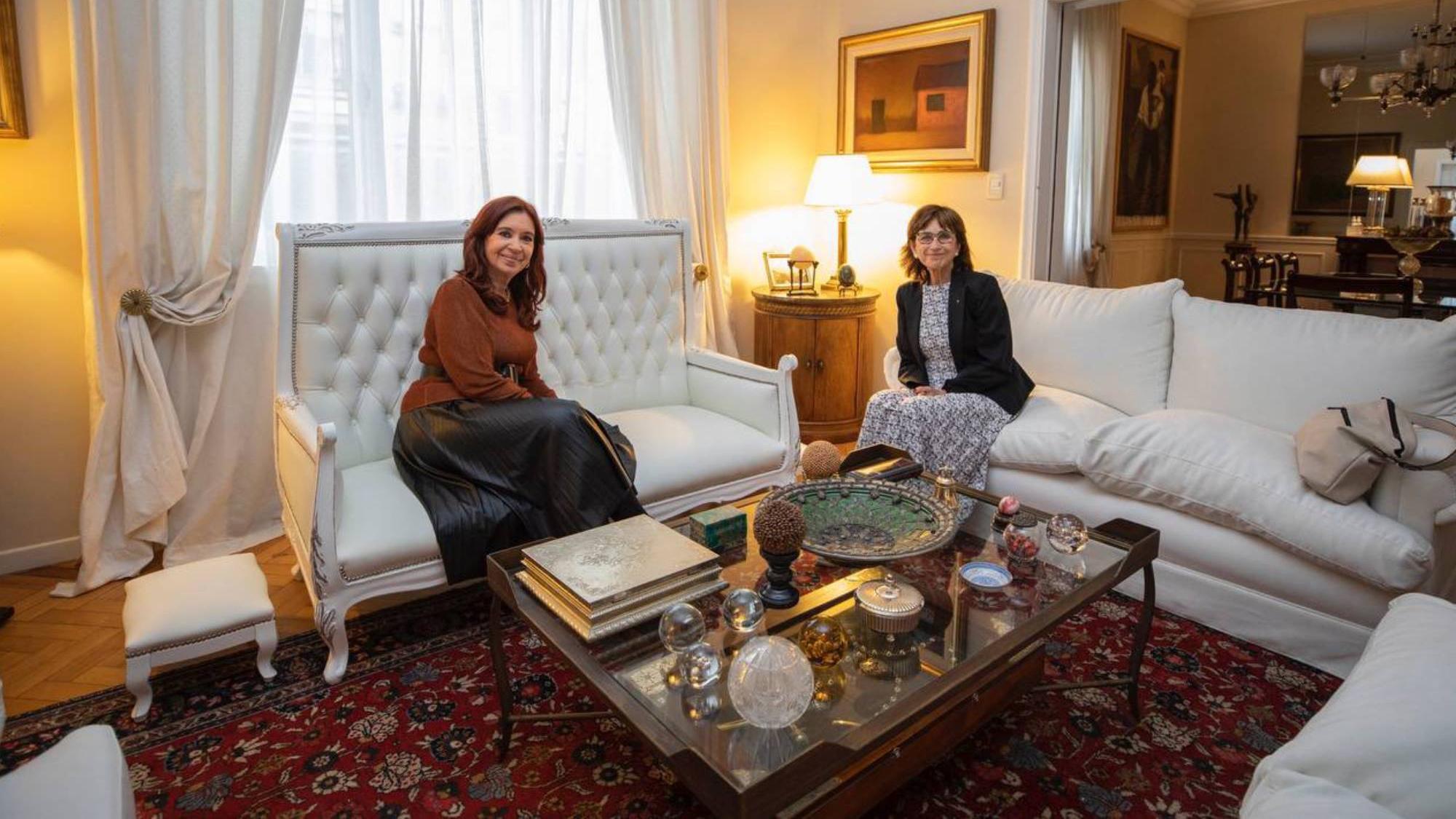 Cristina Fernández de Kirchner recibió en su casa a Pilar del Rio, periodista y esposa de José Saramago.