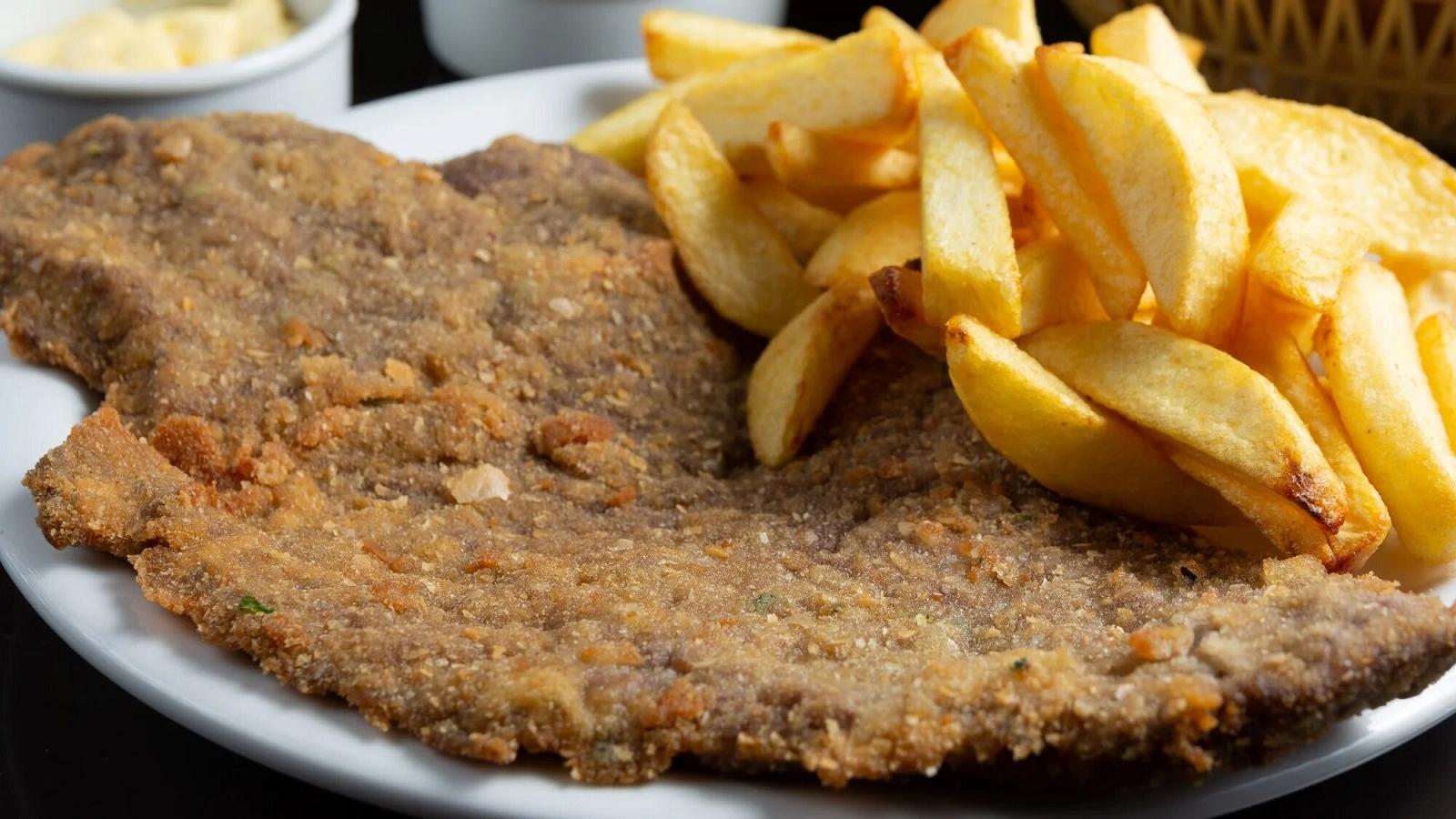   Todos los 3 de mayo, desde 2011 se celebra el Día de la Milanesa.