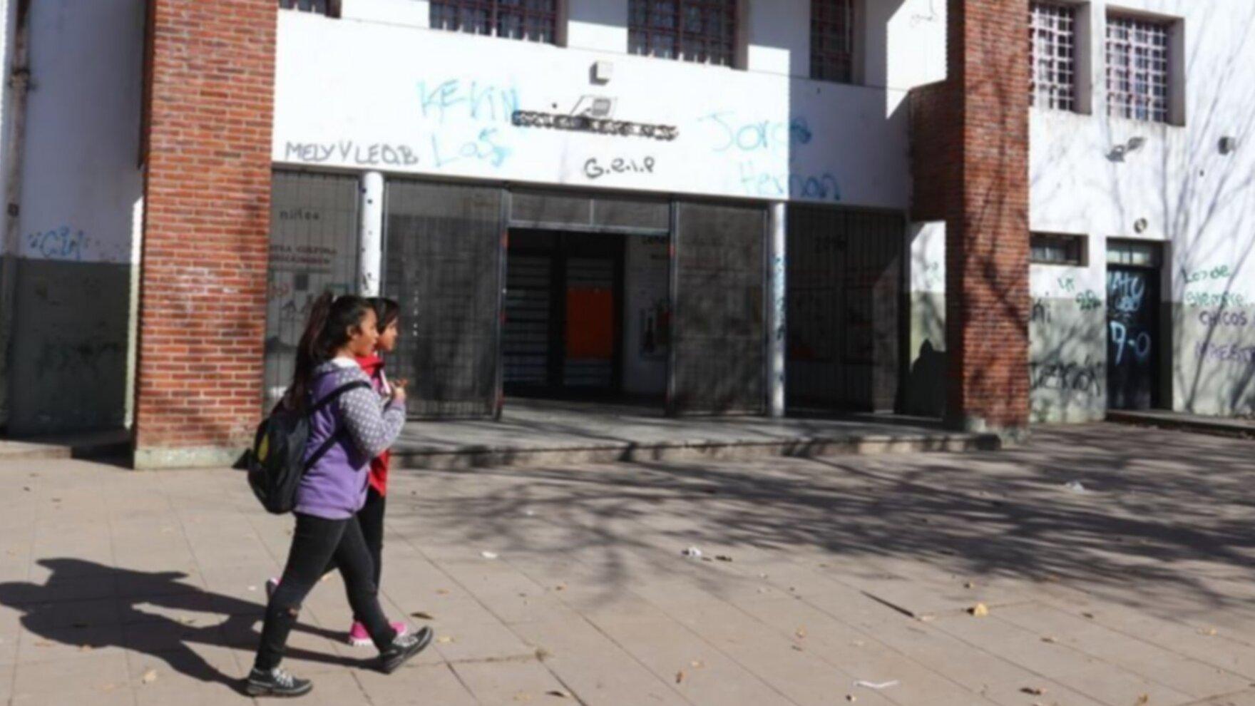 El caso de bullying tiene lugar en la Escuela Primaria 