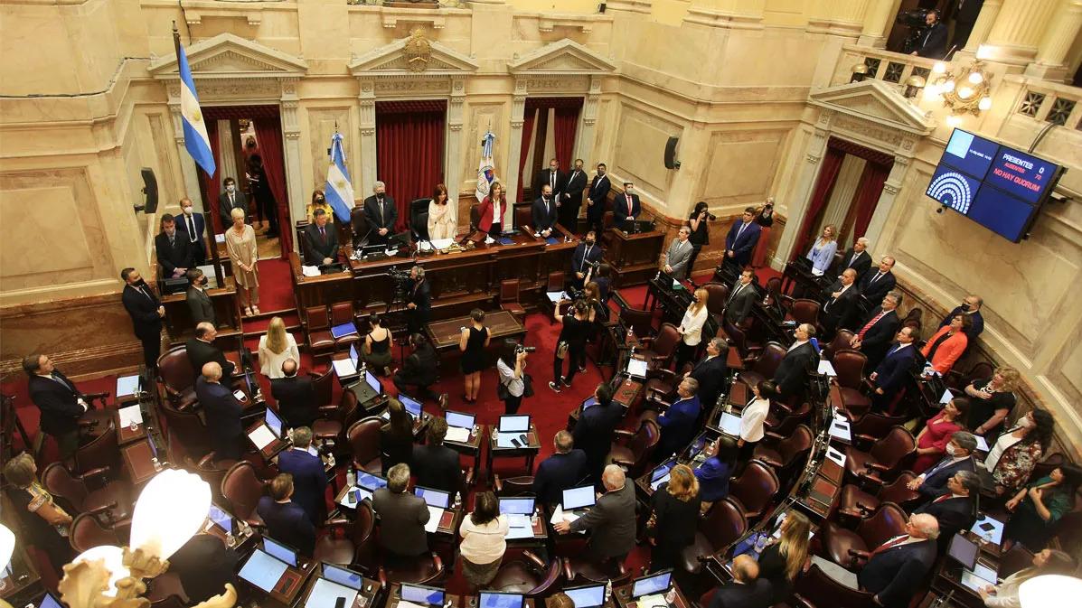 Las tensiones políticas en el Senado de la Nación desembocaron en una discusión inimaginable.