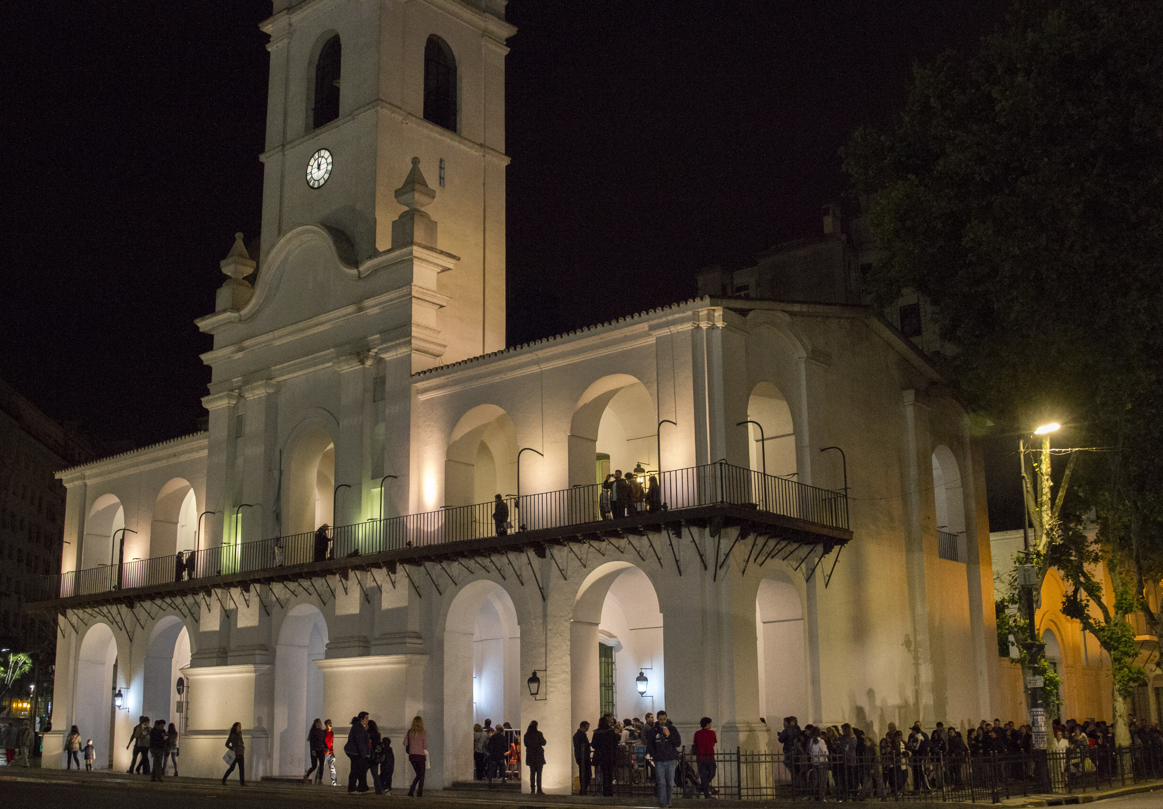 Los Museos Nacionales habían anunciado un cierre para este sábado y domingo y la Secretaría de Cultura garantizó el pago de las horas extras.