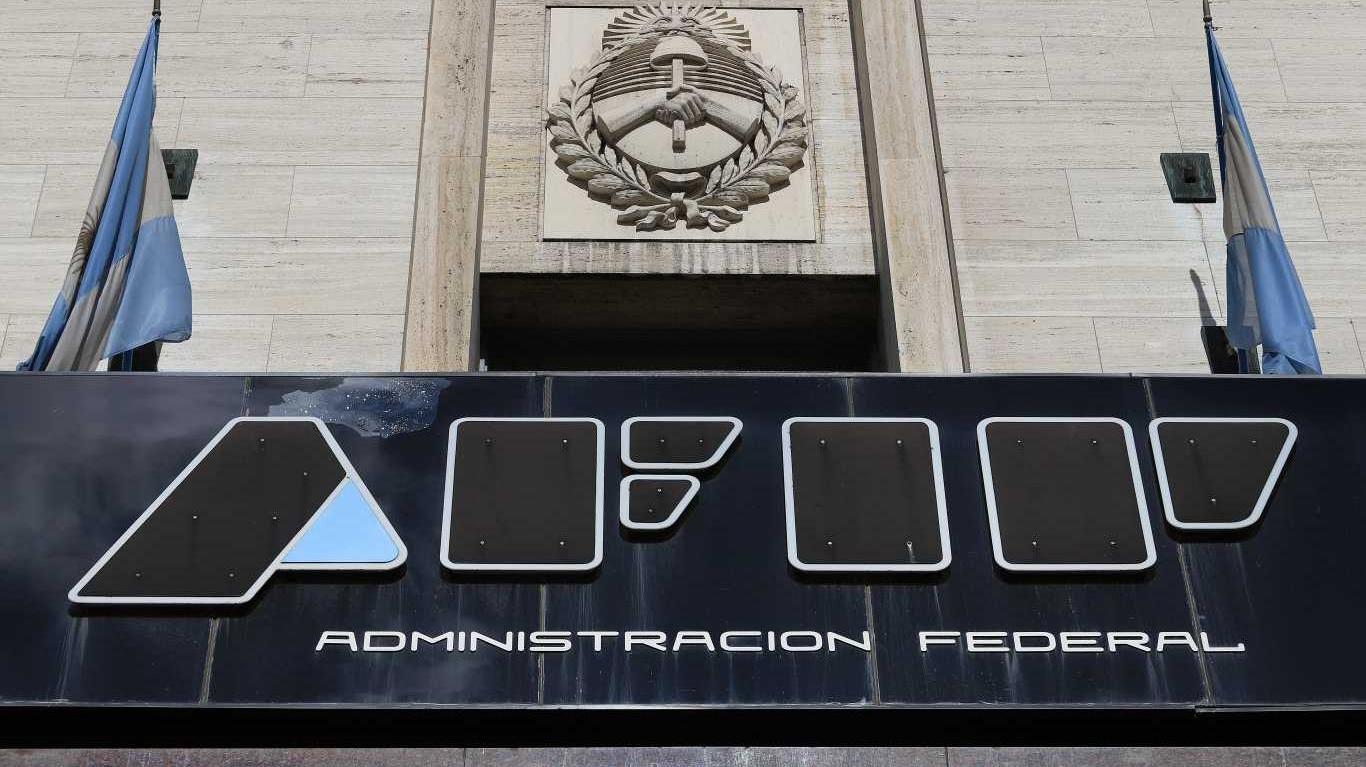 Los monotributistas y autónomos podrán chequear en la página web de la AFIP si recibirán el monto.