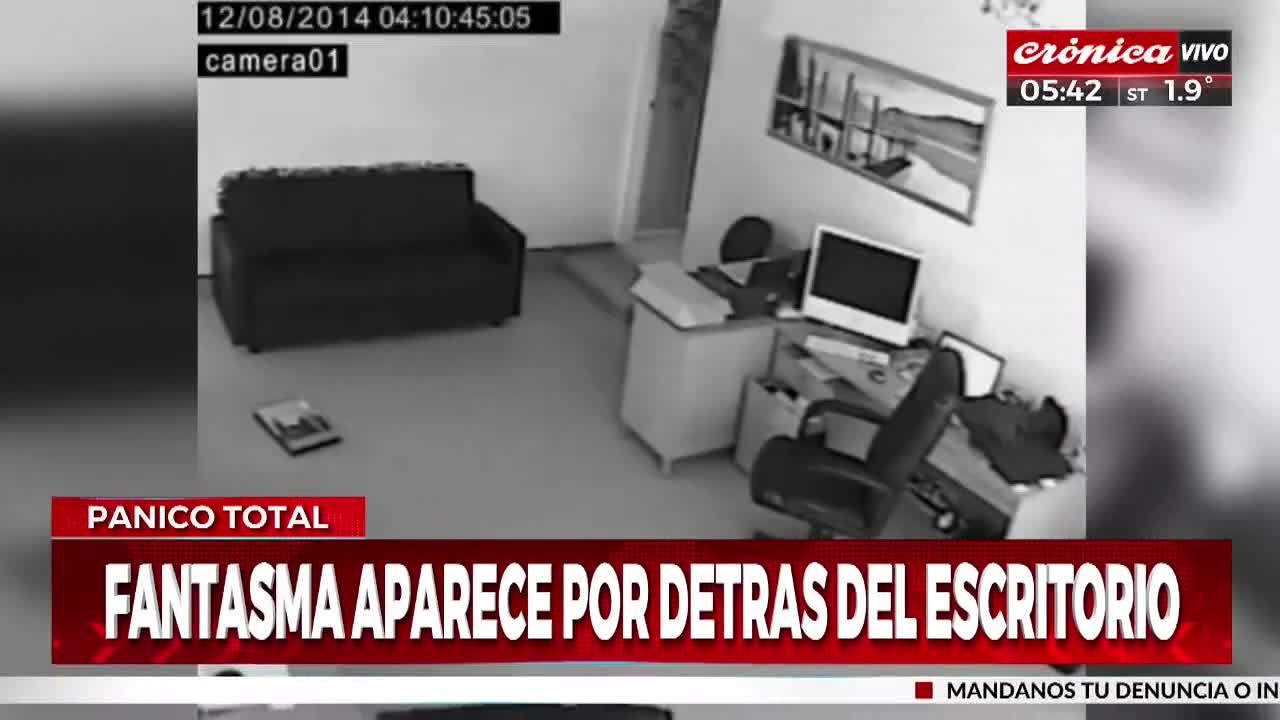 Las cámaras de las oficinas captaron la presencia fantasmal.