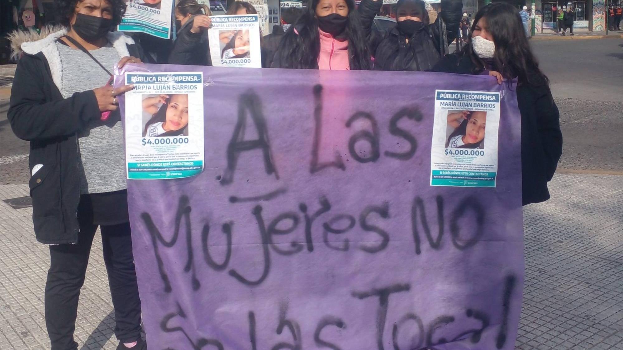 A siete años de la primera Ni Una Menos: así son las marchas en el Congreso y en todo el país. (@BarriosdepieE)