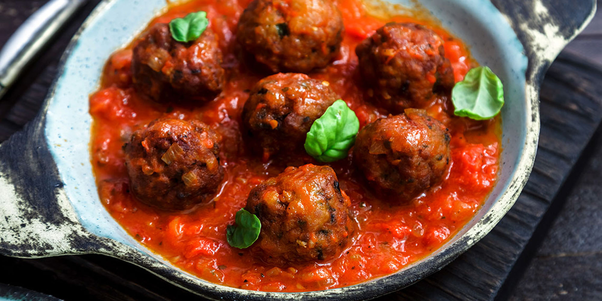 Receta de albóndigas: clásicas de carne, de pollo, de pescado y veganas.