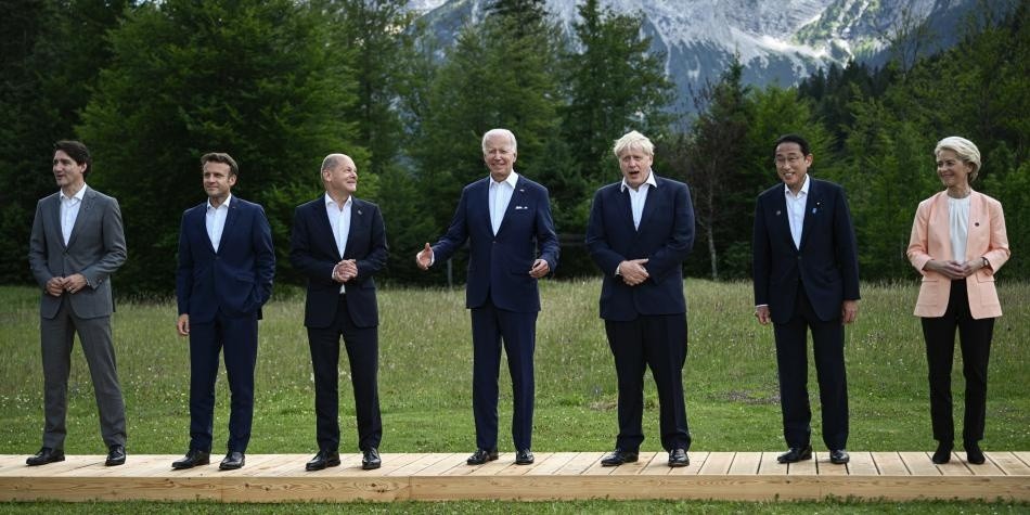 El G7 lanza un plan de infraestructuras para contrarrestar el avance de China.