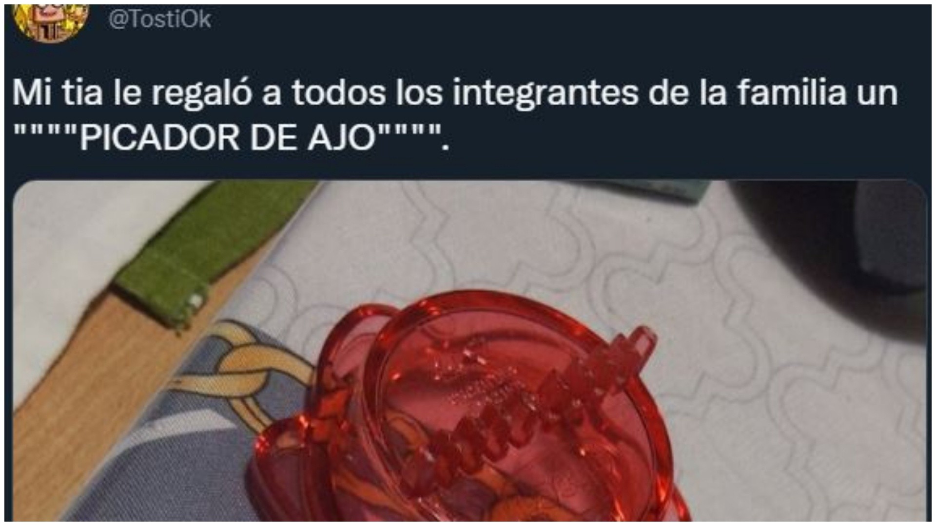 Picador de ajo que se hizo viral (Twitter).