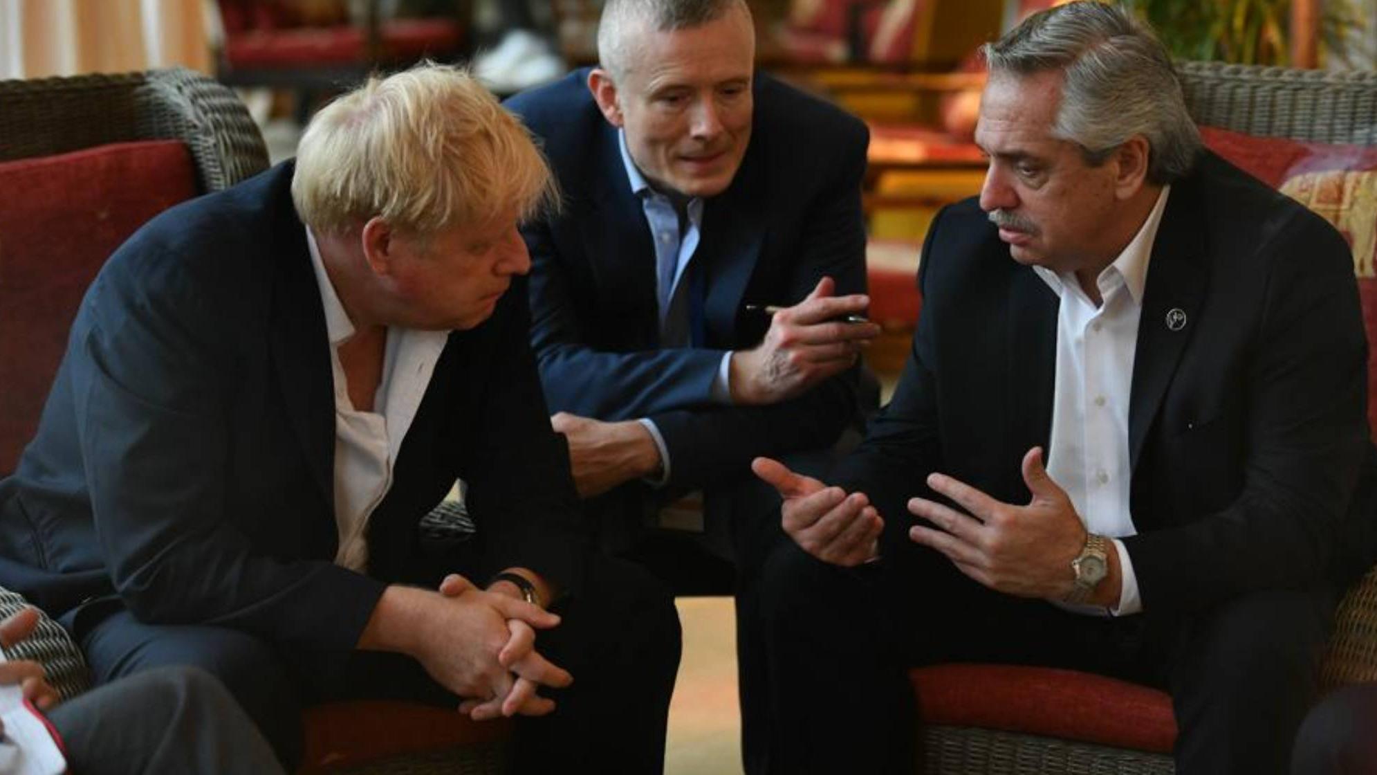 Alberto Fernández tajante con Boris Johnson: 