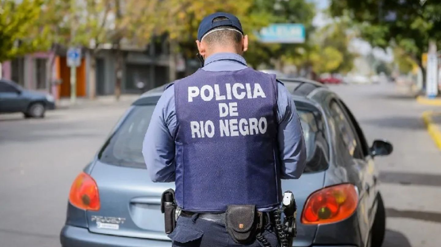 En el lugar del hecho trabajó el personal de la Policía de Río Negro.