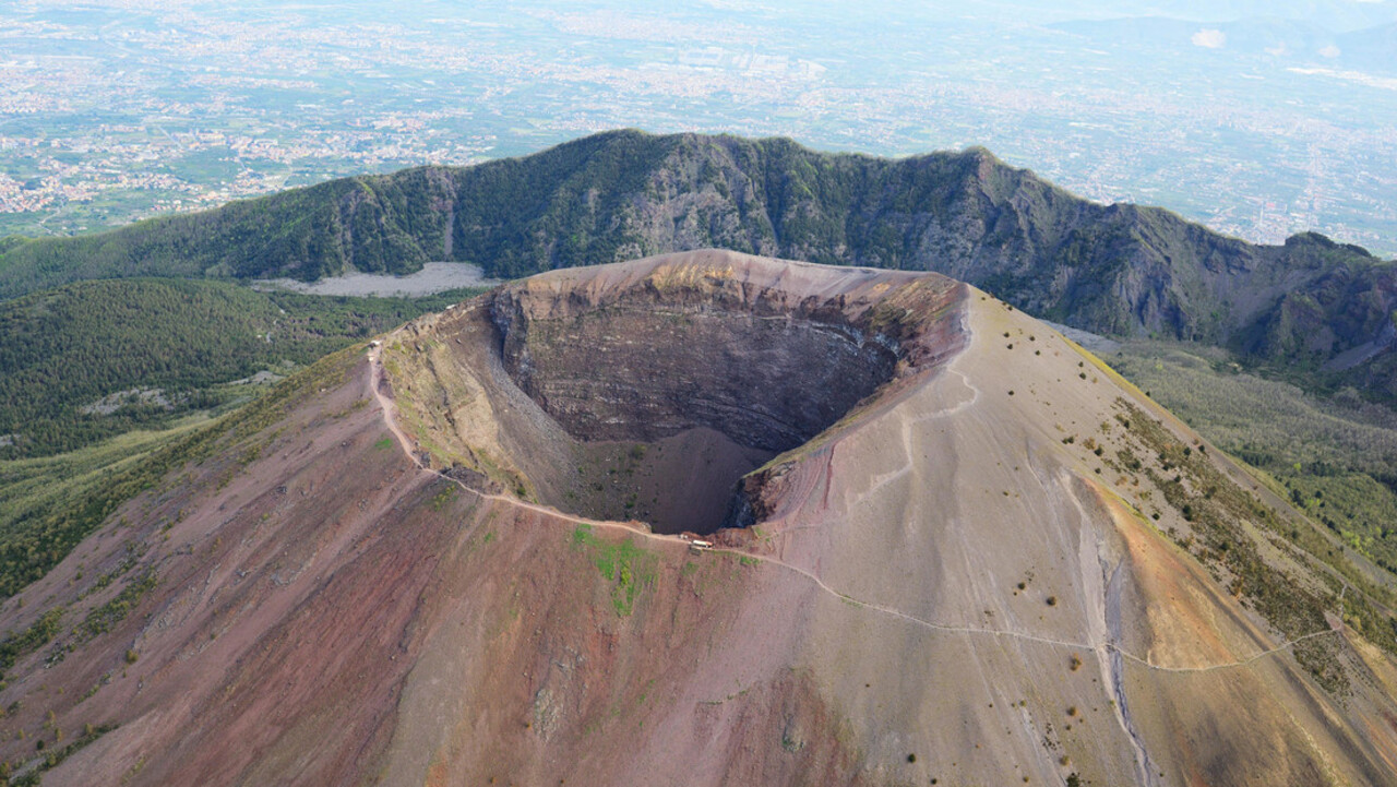 El Monte Vesubio es uno de los volcanes más peligrosos del mundo y el único activo en Europa continental. 