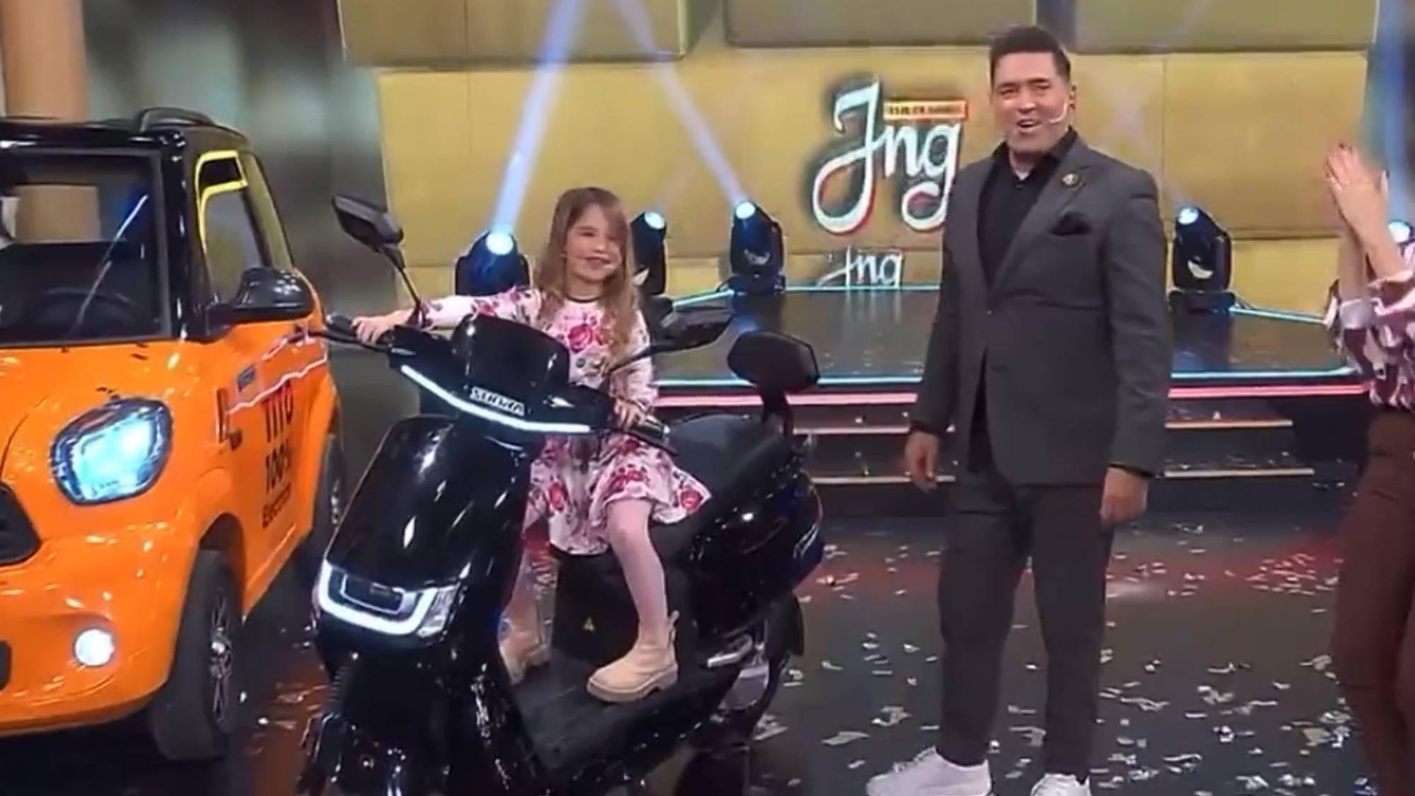 Horror en “La Noche del Domingo”: una nena de 7 años casi se estrella con una moto