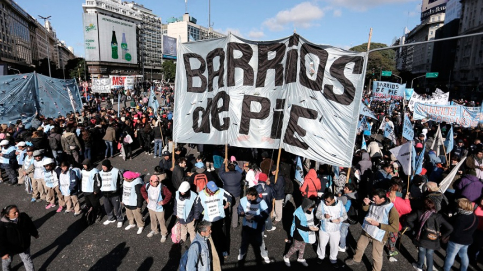 Piqueteros convocaron a una protesta en frente de la Sociedad Rural para el sábado.