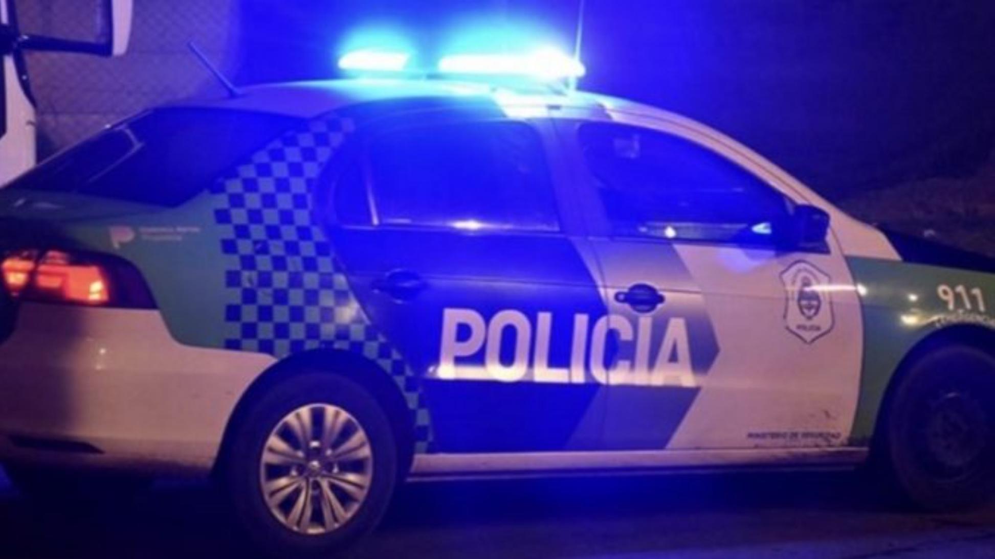 La Policía encontró el cuerpo de la víctima en el fondo de la propiedad.