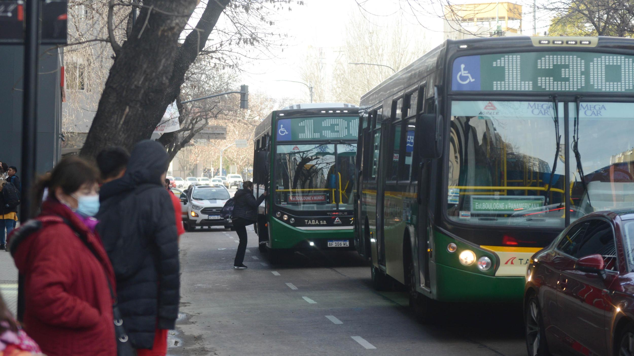 Este martes habrá paro de colectivos en todo el país (Crónica/Hernán Nersesian).