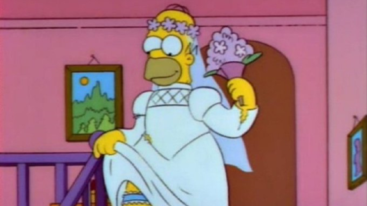 El meme de Homero Simpson en referencia a la demostración de amor que le hicieron a una joven al regalarle un queso.