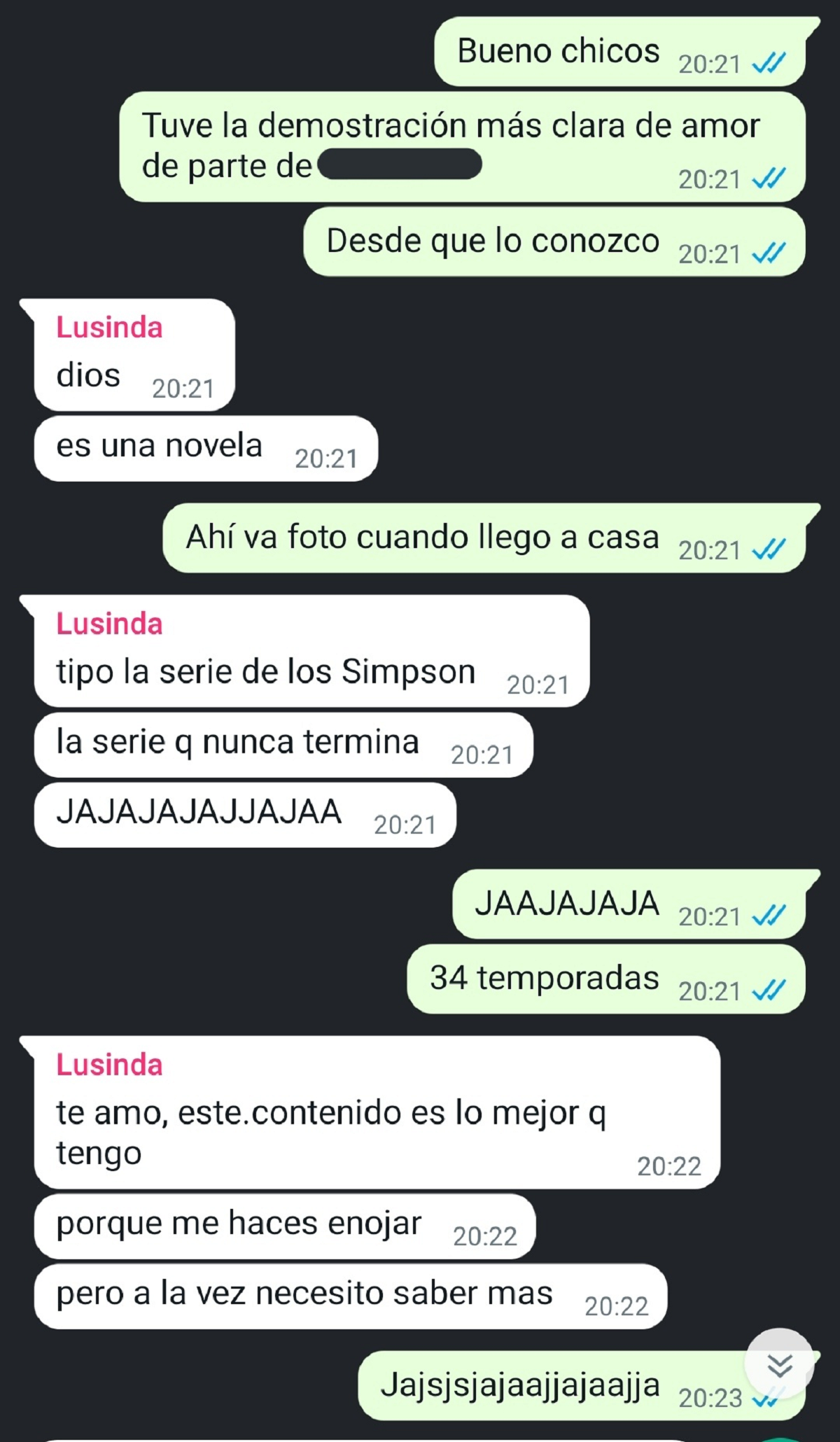 La captura de pantalla de la conversación cuando la joven contaba cuál era el misterioso regalo.