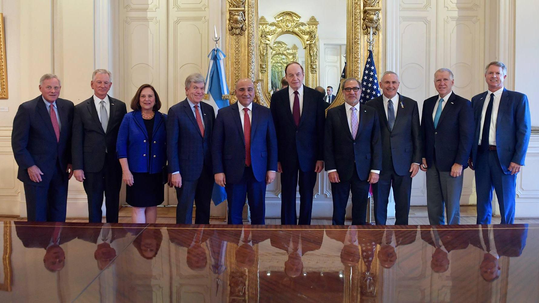 Juan Manzur recibió a delegación de senadores de Estados Unidos: 