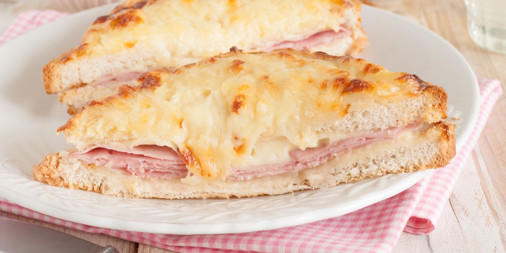 Paso a paso para preparar Croque Monsieur. 