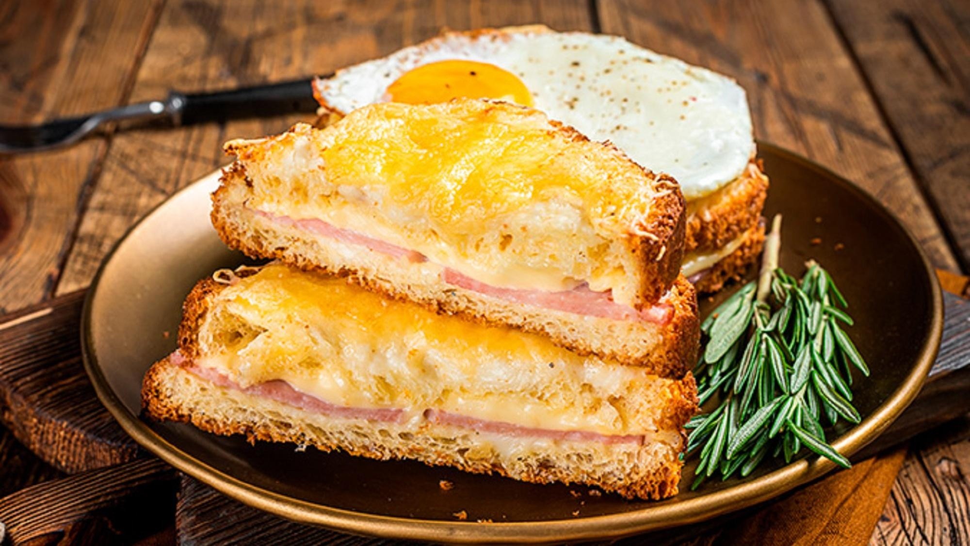 Croque Monsieur, un riquísimo sándwich francés muy fácil y rápido de preparar.