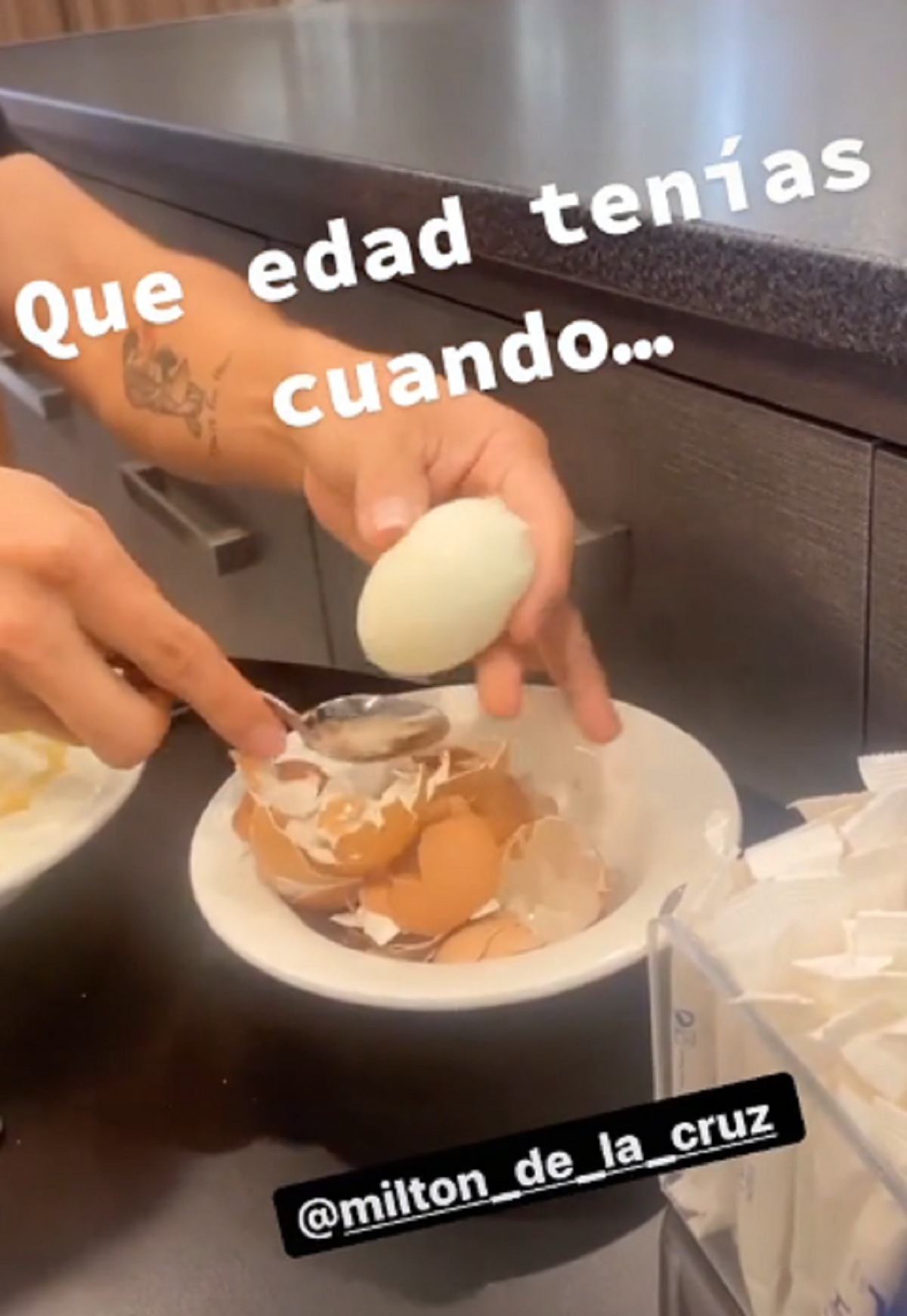 Truco con un huevo duro que se hizo viral (  <a href='https://www.cronica.com.ar/tags/TikTok'>TikTok</a>/@dubarran).