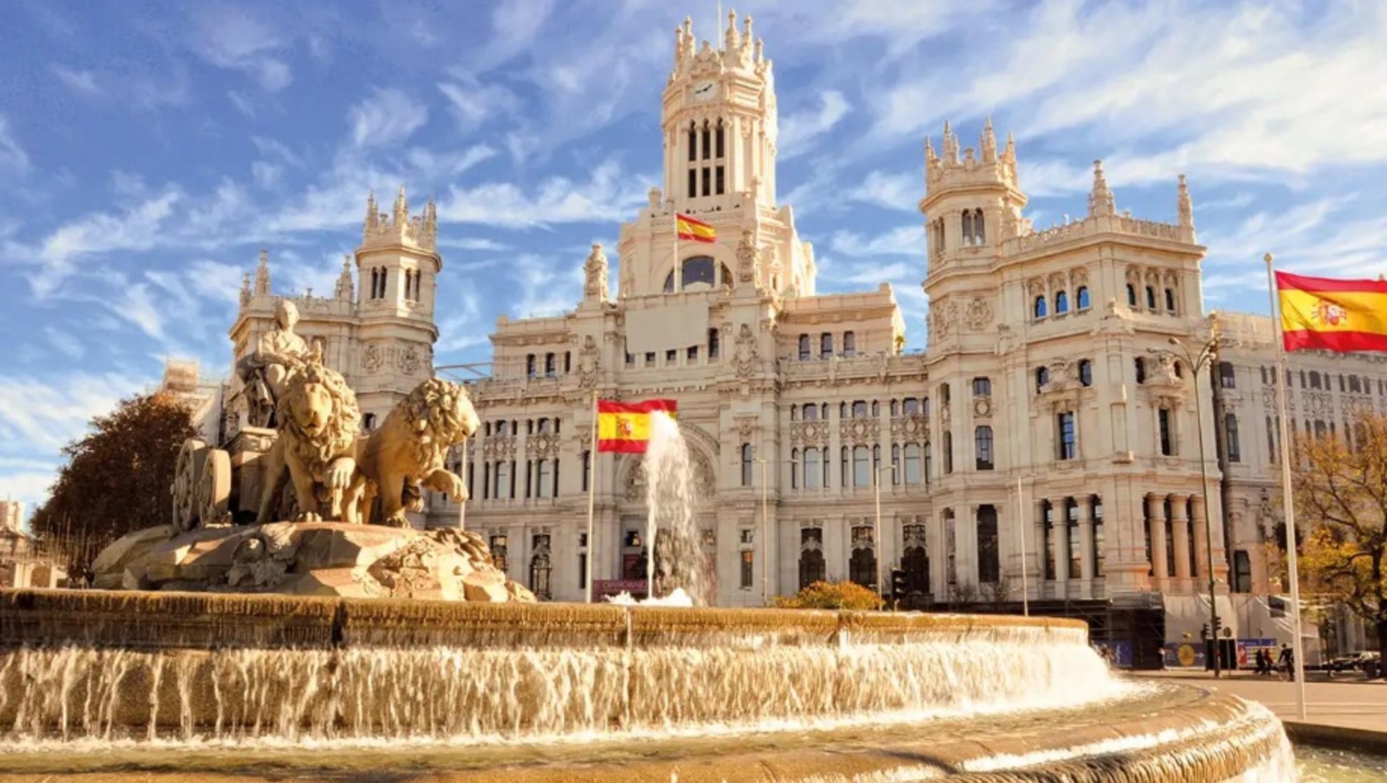 La plaza madrileña de Las Cibeles será el epicentro de las manifestaciones de este sábado en España (Archivo/Télam).