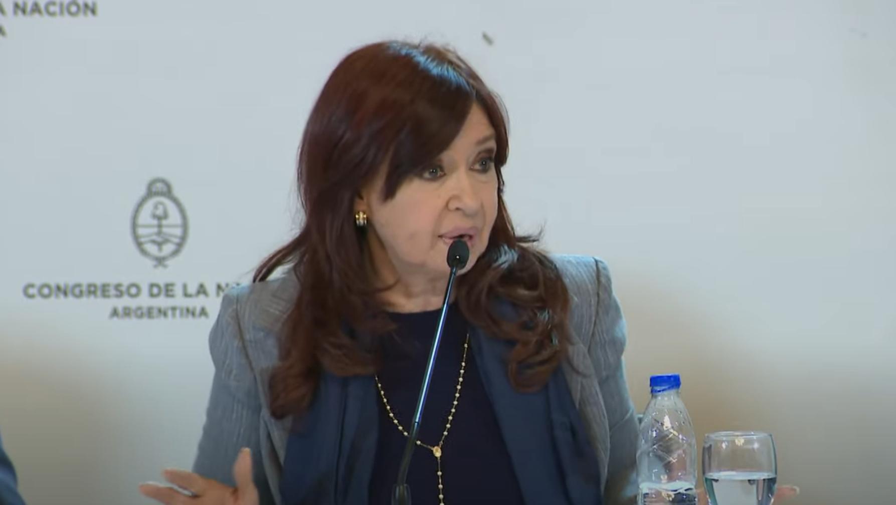 Cristina Kirchner se reunió con diputados y senadores del Frente de Todos.