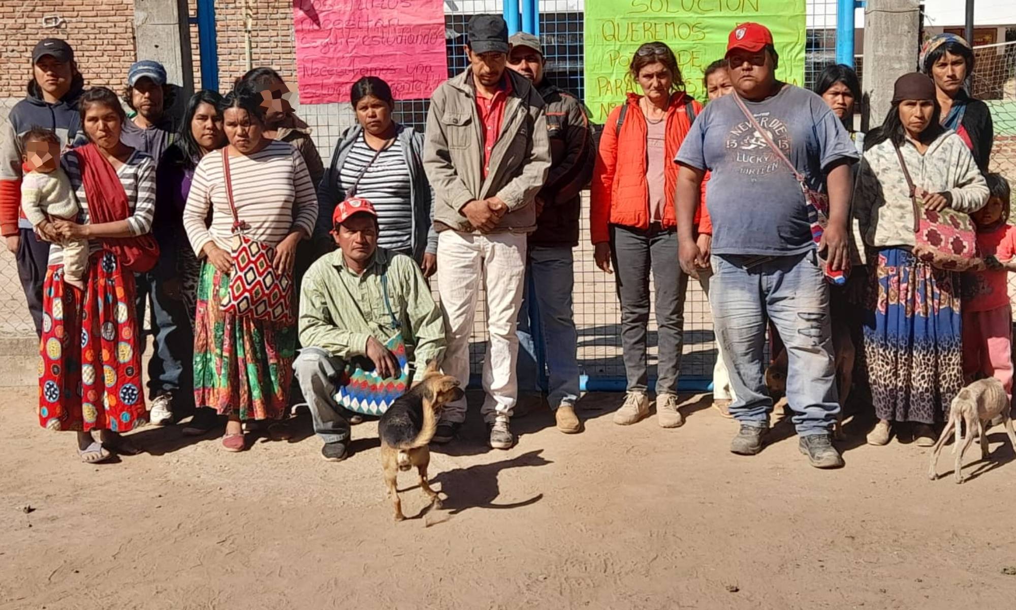 “Que vengan a ver el estado de la escuela. Es lamentable lo que se sufre, con el calor no tienen ni agua para bañarse