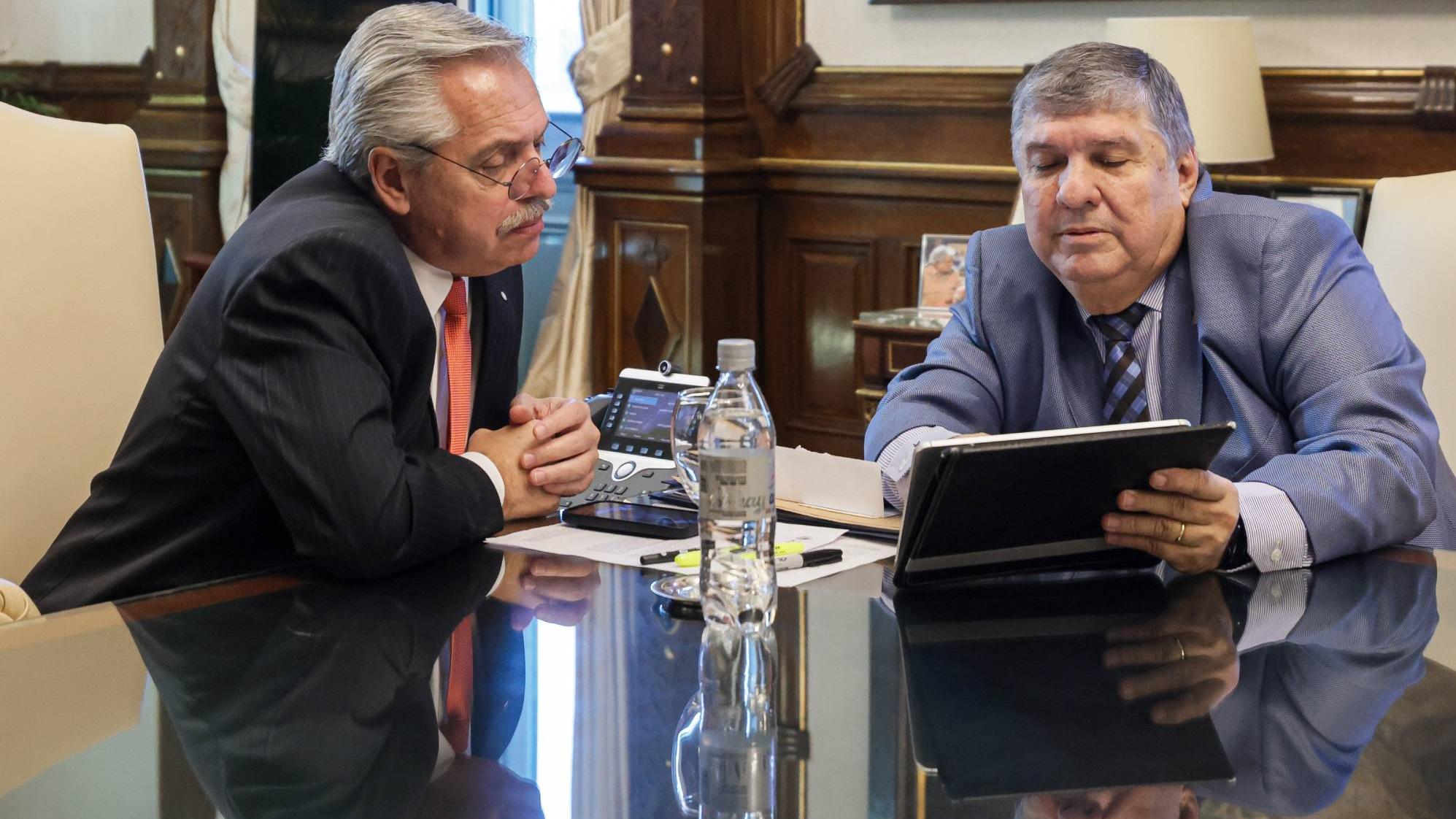 Alberto Fernández se reunió con el senador José Mayans.