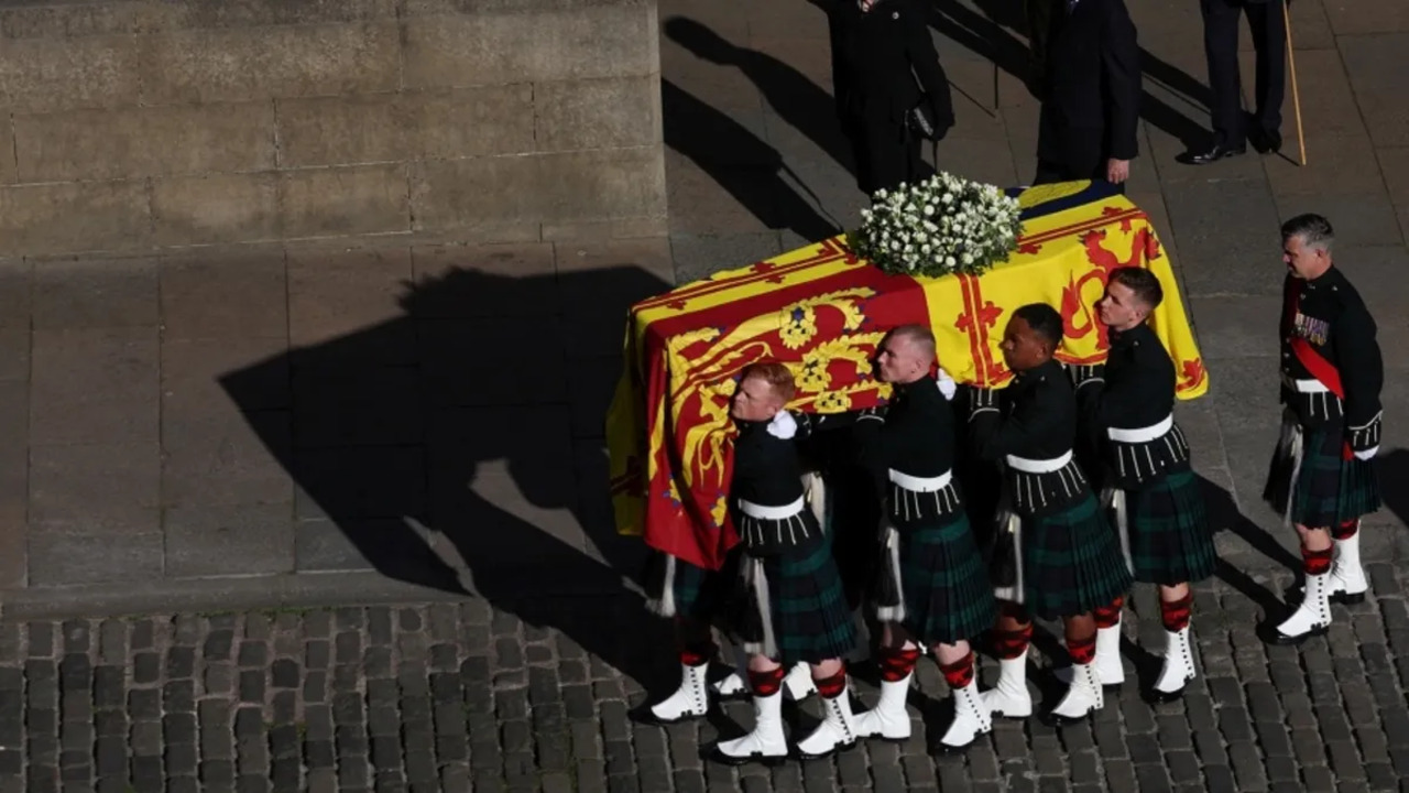 El ataúd con el cuerpo de la reina Isabel II llegó el pasado miércoles a Londres.