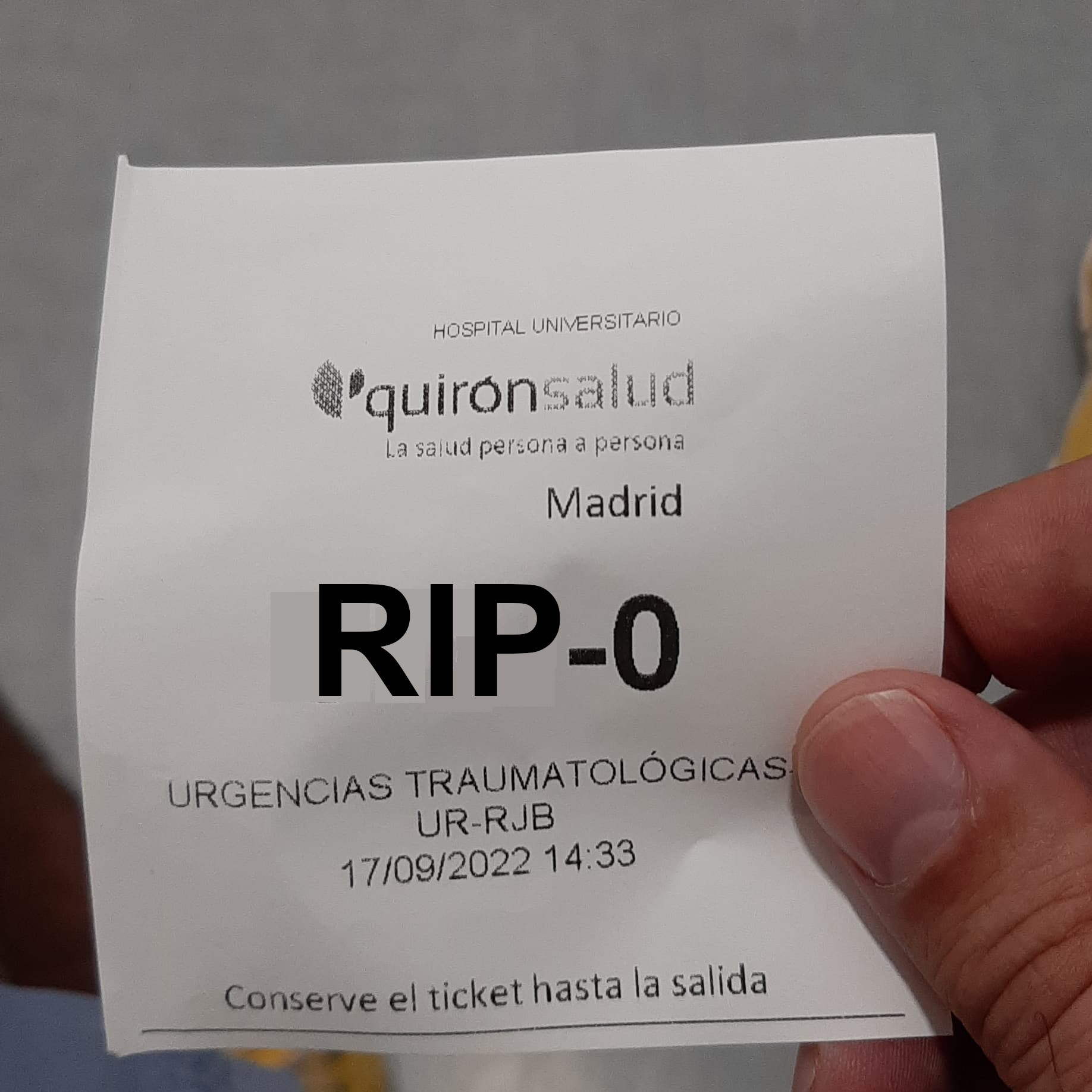 El comentario que se llevó el premio fue el de otro usuario que compartió un ticket del mismo hospital.